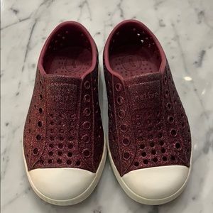 Toddler Size 7 Glitter Natives